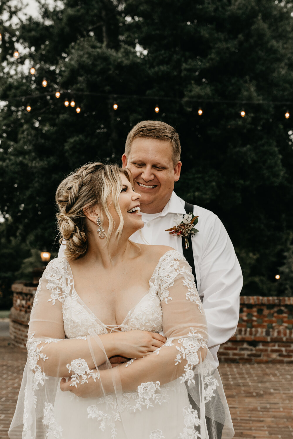 Maple Grove Estate Wedding Venue captured by Knoxville Wedding Photographer