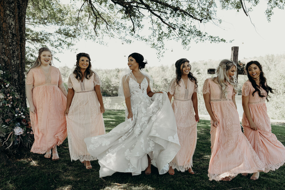 Bridesmaids captured by Knoxville Wedding Photographer